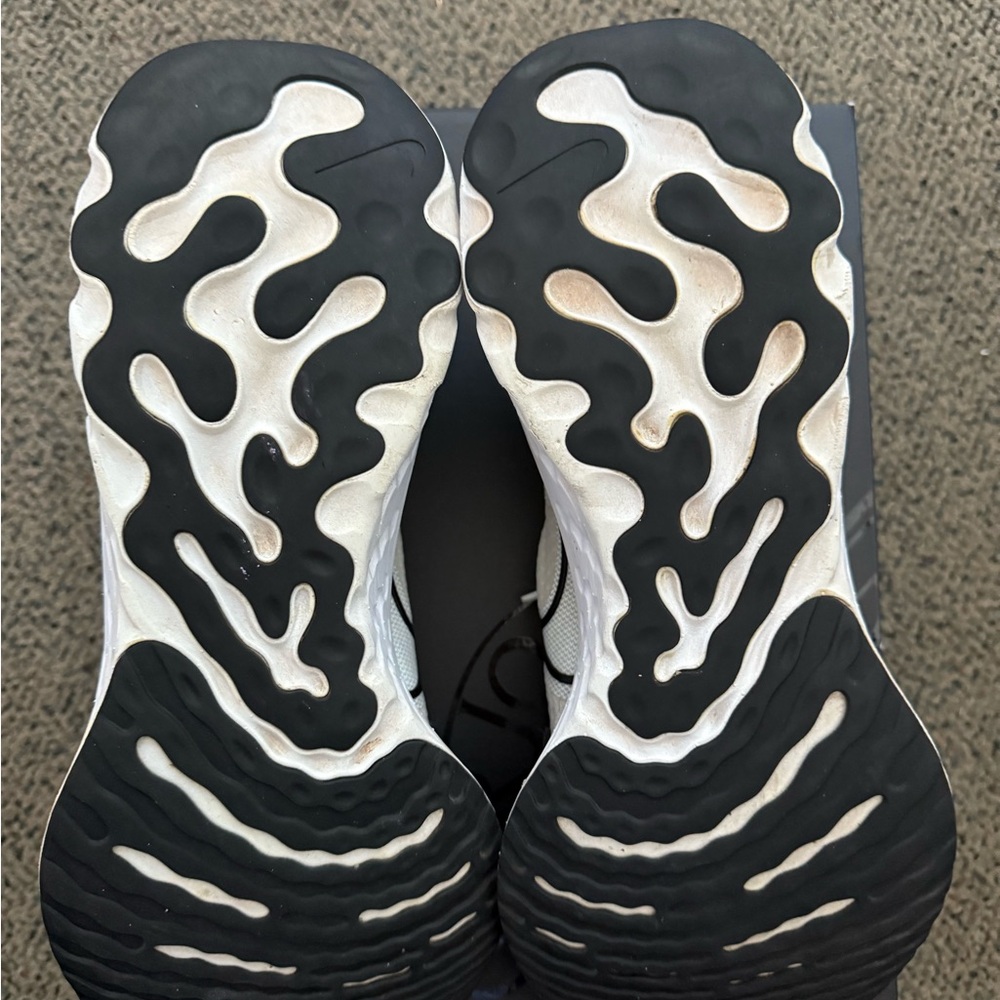 Nike React Infinity Run - Sneakers With Purple An… - image 5